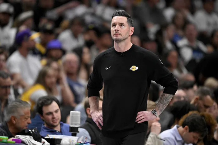 NBA直播-团结与信任：勒布朗·詹姆斯力挺雷迪克与湖人的未来之路